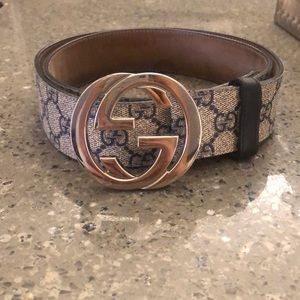 Mens Gucci GG supreme belt with G buckle